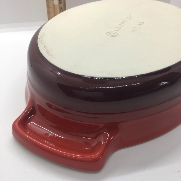 New Le Creuset Red Pottery Stoneware Oval Baking Casserole Dish 12.46 Handles. - Picture 4 of 8